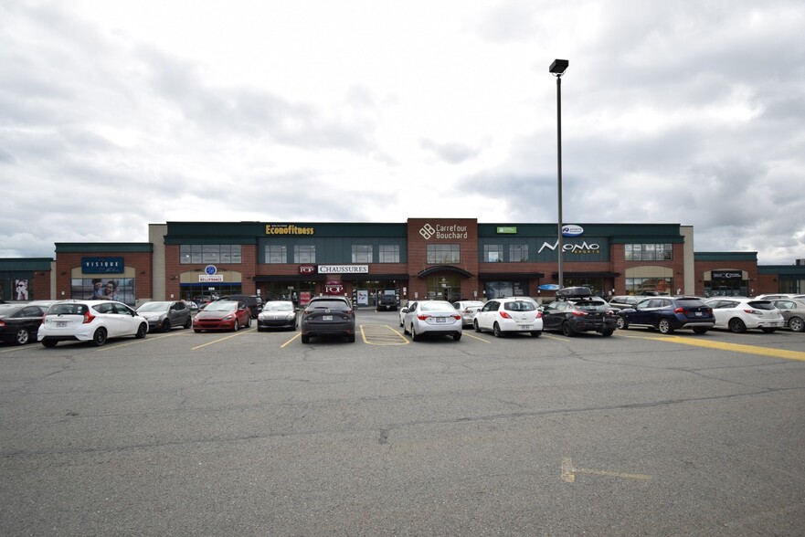 Primary Photo Of 222-240 Rue Saint-Jude N, Granby Storefront Retail Office For Lease