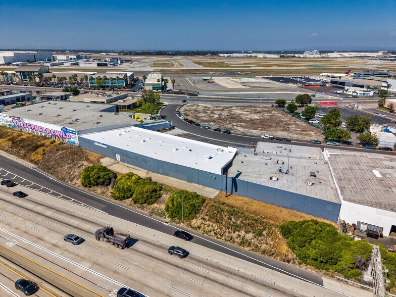 More Photos Of 3090 E Airport Way, Long Beach Warehouse For Lease
