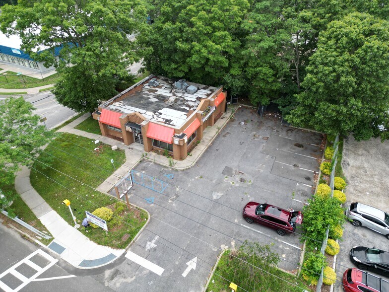 More Photos Of 440 William Floyd Pky, Shirley Restaurant For Sale