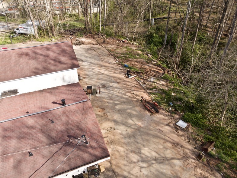 More Photos Of 400 E Dixon Blvd, Shelby Freestanding For Sale