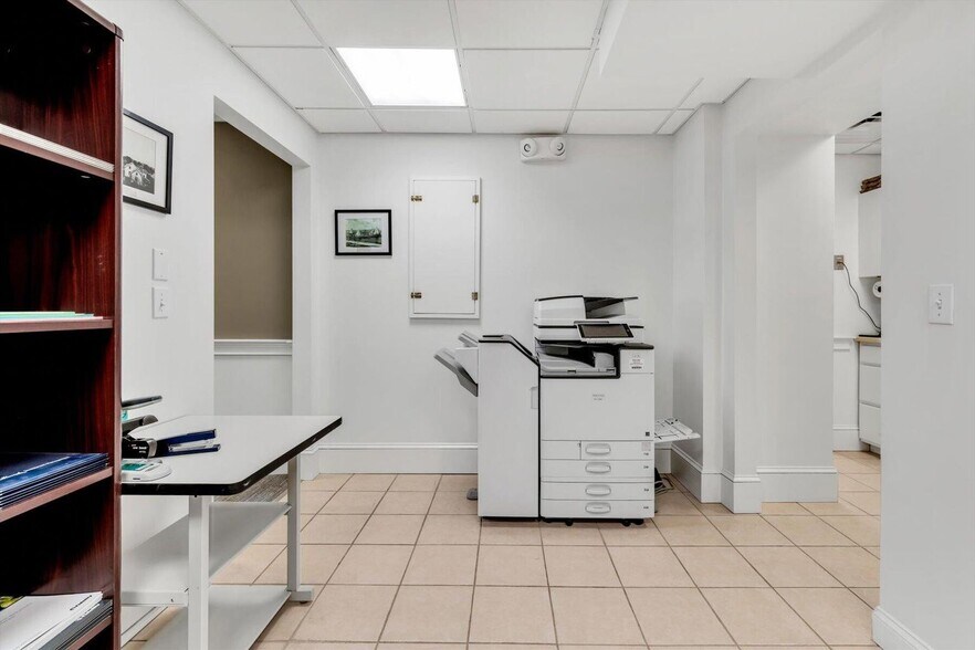 More Photos Of 804 Main St, Osterville Office Residential For Sale