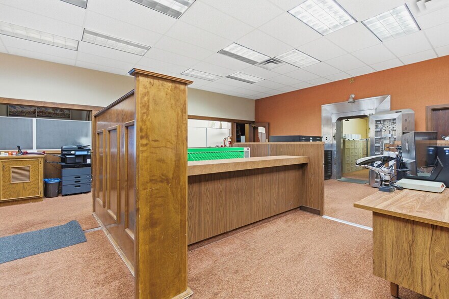 More Photos Of 1025 Central Ave, Tracy Medical For Sale