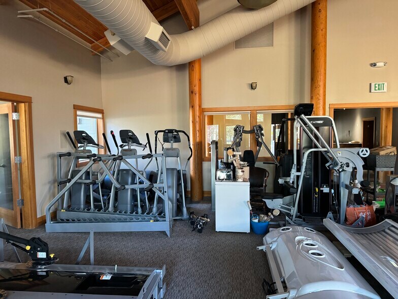 More Photos Of 18135 Cottonwood Rd, Sunriver General Retail For Sale