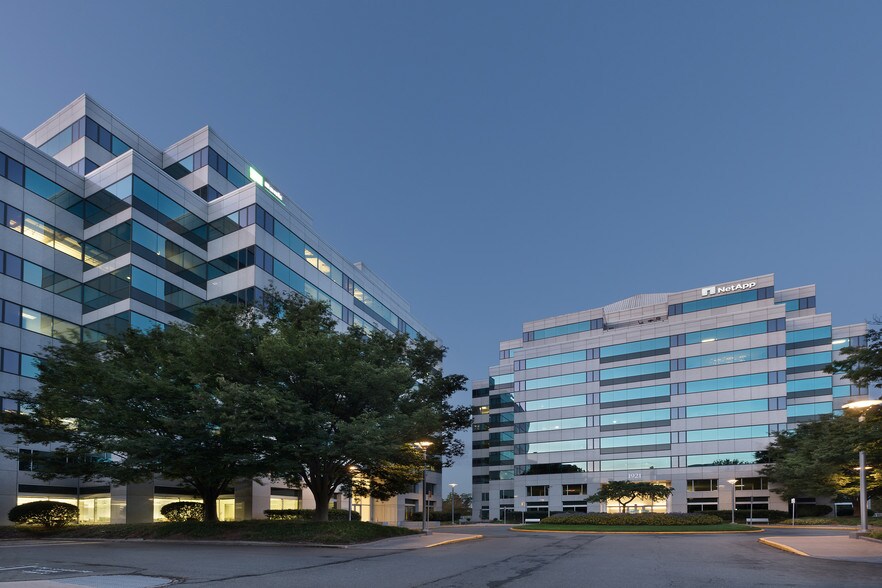 Primary Photo Of 1919 Gallows Rd, Vienna Office For Lease