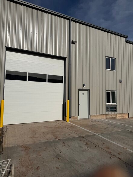 More Photos Of Gateway Industrial Park, Hurricane Warehouse For Lease