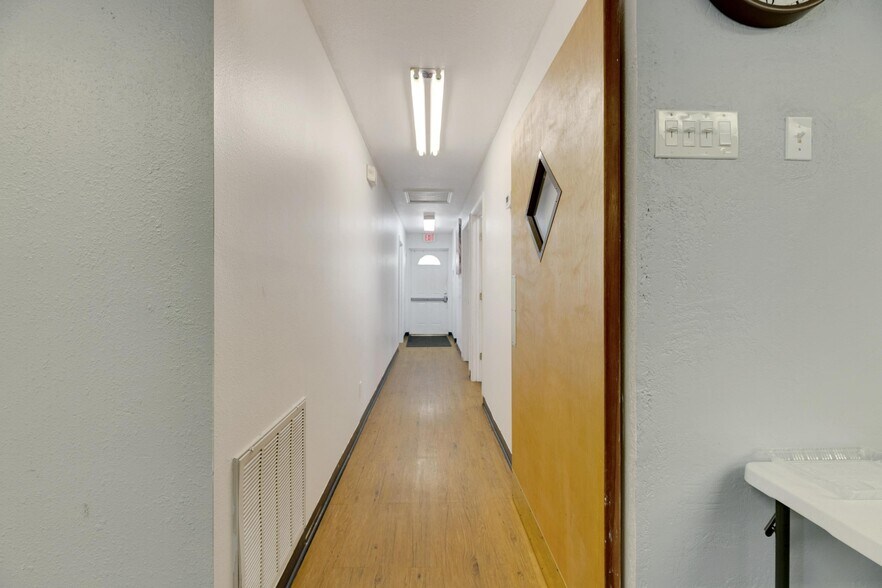 More Photos Of 3001 S Kings Ave, Brandon Religious Facility For Sale
