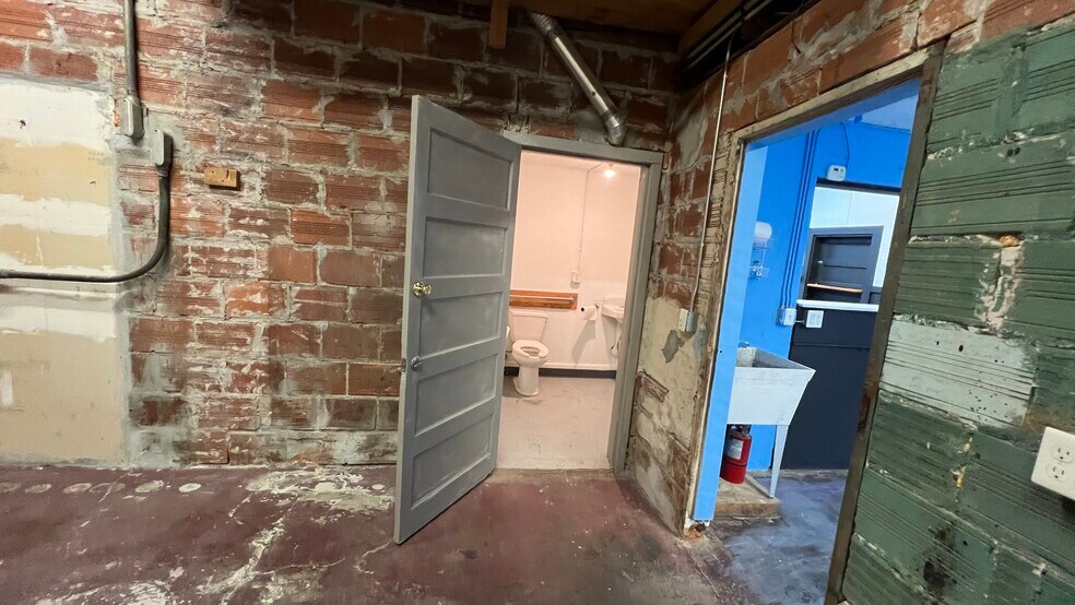 More Photos Of 155 Main St W, Monmouth Storefront For Lease