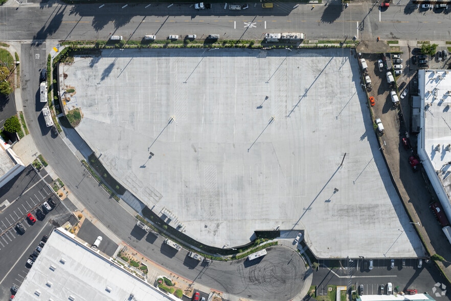 More Photos Of 2880 E Ana St, Compton Land For Lease