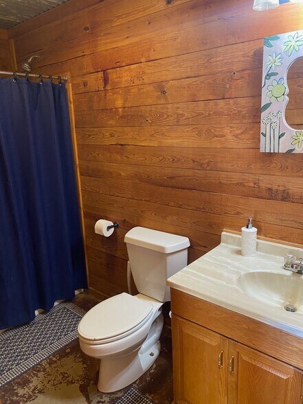 More Photos Of 6701 NW 178th St, Edmond Flex For Sale