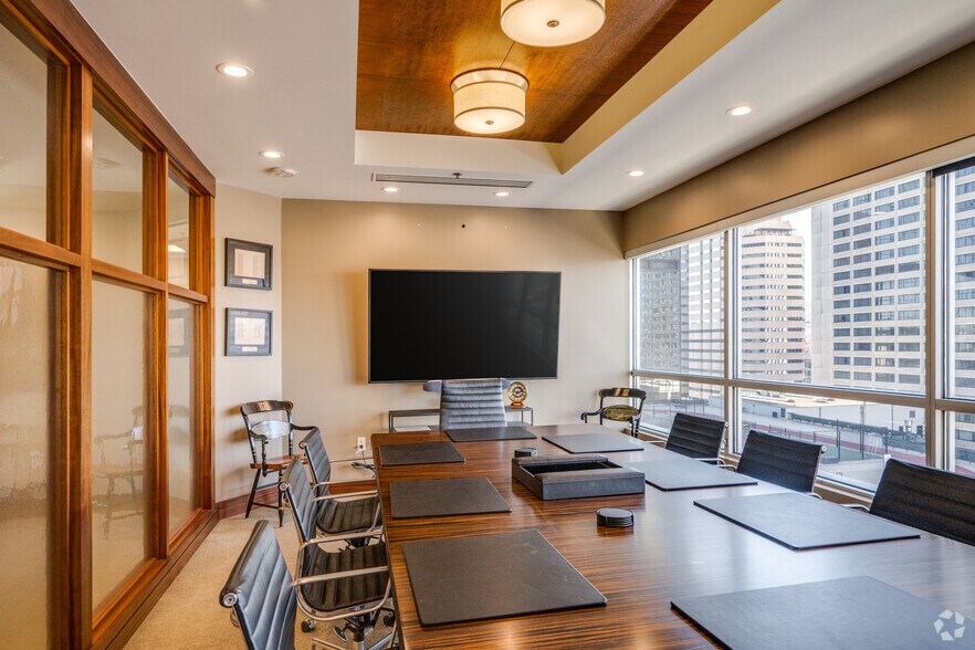 More Photos Of 1800 Glenarm Pl, Denver Office For Sale