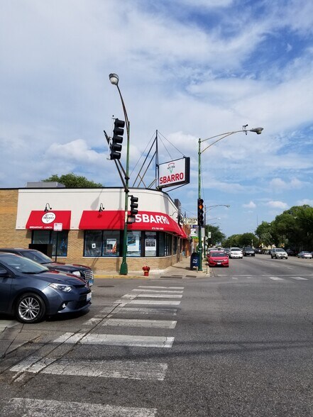 More Photos Of 5554 W Fullerton Ave, Chicago Restaurant For Sale