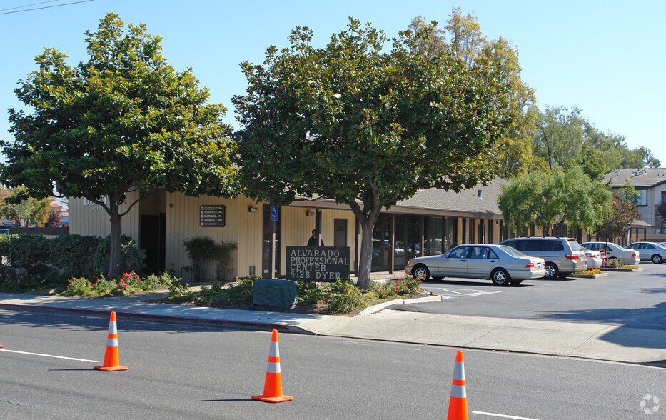 More Photos Of 4138 Dyer St, Union City Medical For Sale
