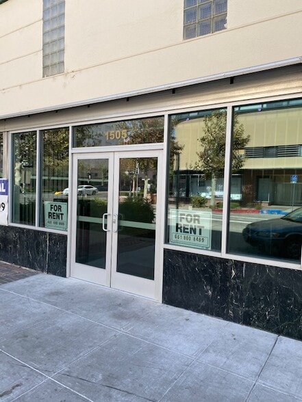 More Photos Of 1505 19th St, Bakersfield Storefront For Lease