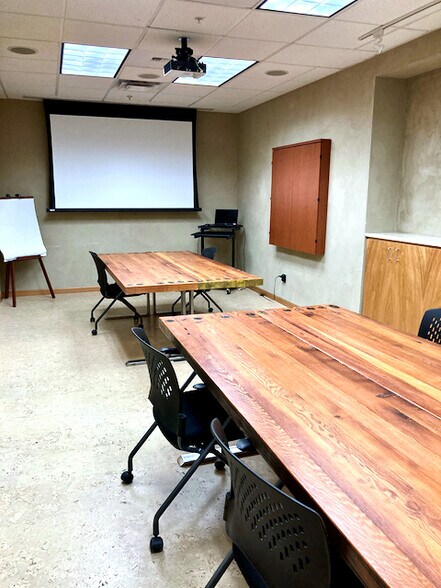 More Photos Of 17 N 3rd St, Yakima Apartments For Sale