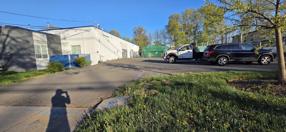 More Photos Of 1242A North Ave, Plainfield Warehouse For Sale