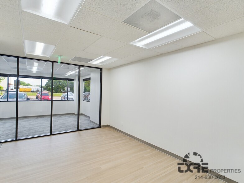 More Photos Of 2261 Brookhollow Plaza Dr, Arlington Office For Lease