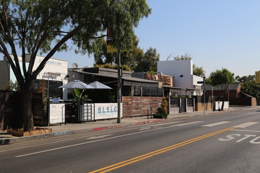 More Photos Of 523 Rose Ave, Venice Restaurant For Lease