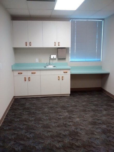 More Photos Of 14100 Fivay Rd, Hudson Medical For Sale