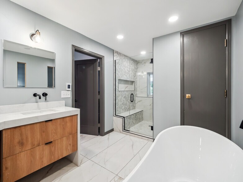 More Photos Of 1725 N High St, Denver Apartments For Sale