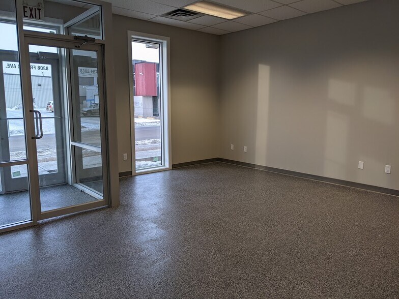 More Photos Of 8308 Fraser Ave, Fort McMurray Showroom For Sale