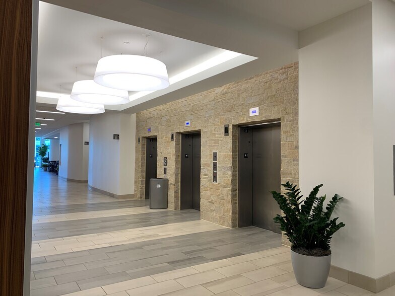 More Photos Of 6251 E Virginia Beach Blvd, Norfolk Hospital For Lease