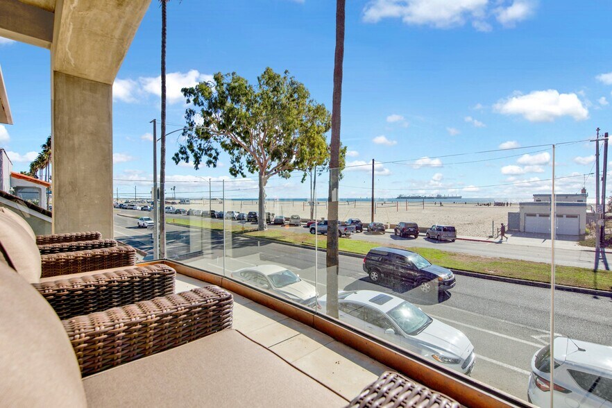 More Photos Of 5121 E Ocean Blvd, Long Beach Apartments For Sale