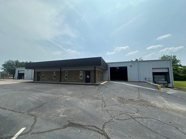 More Photos Of 4233 Hurricane Creek Blvd, Antioch Manufacturing For Lease