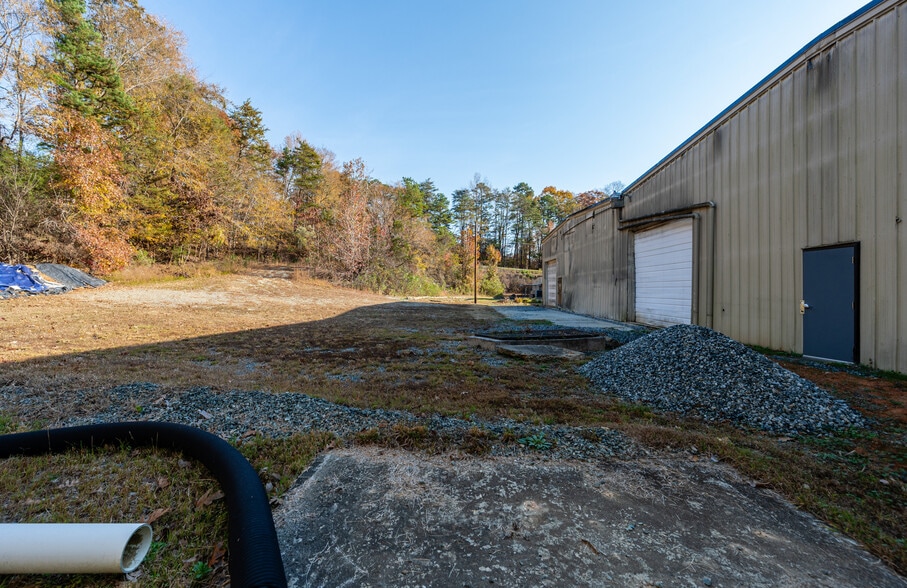 More Photos Of 1941 Haw River Hopedale Rd, Burlington Warehouse For Sale