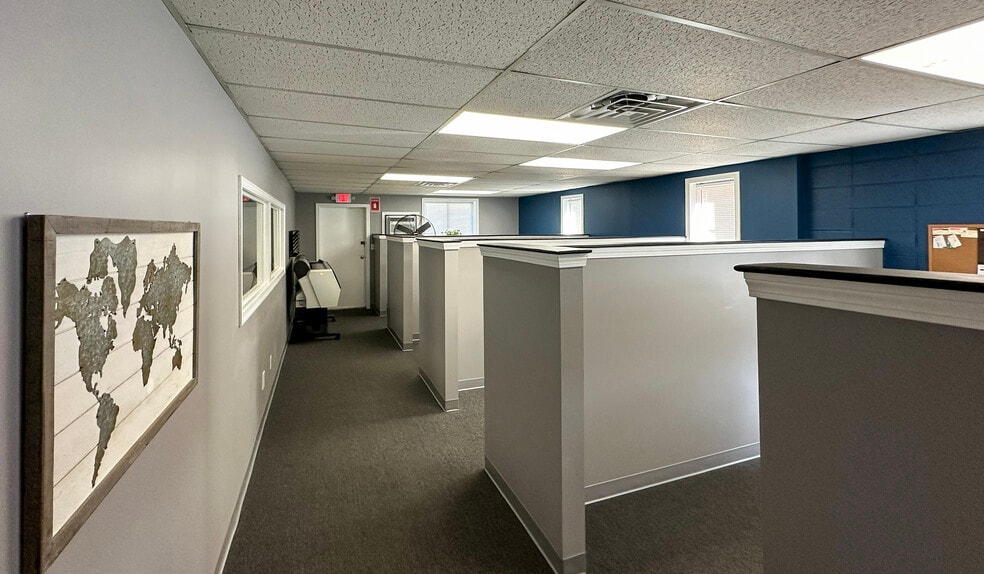 More Photos Of 23 William Way, Bellingham Warehouse For Lease