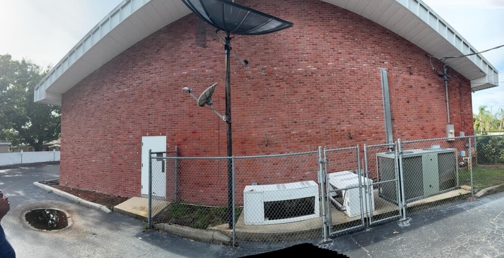More Photos Of 3500 13th Ave N, Saint Petersburg Religious Facility For Sale