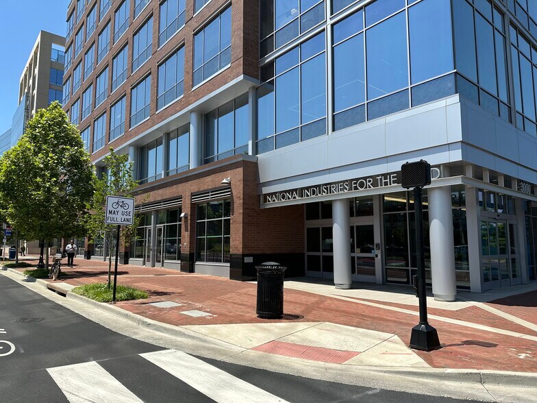 More Photos Of 3000 Potomac Ave, Alexandria Office For Lease