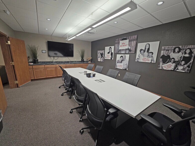 More Photos Of 12265 Oracle Blvd, Colorado Springs Coworking Space