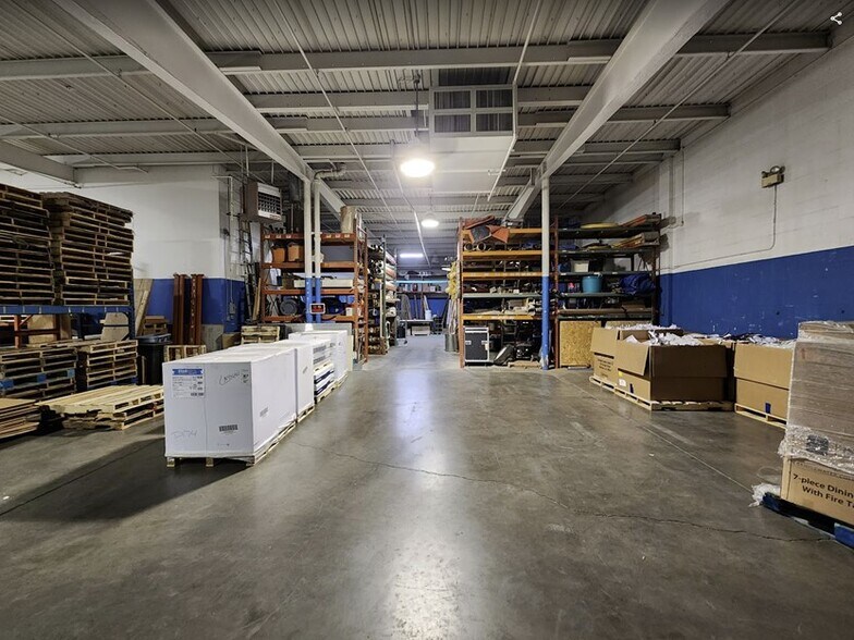 More Photos Of 6025 Wall St, Sterling Heights Warehouse For Sale