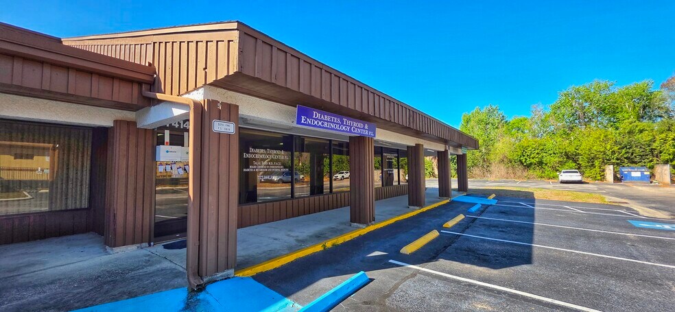 More Photos Of 7412-7426 Community Ct, Hudson Medical For Sale