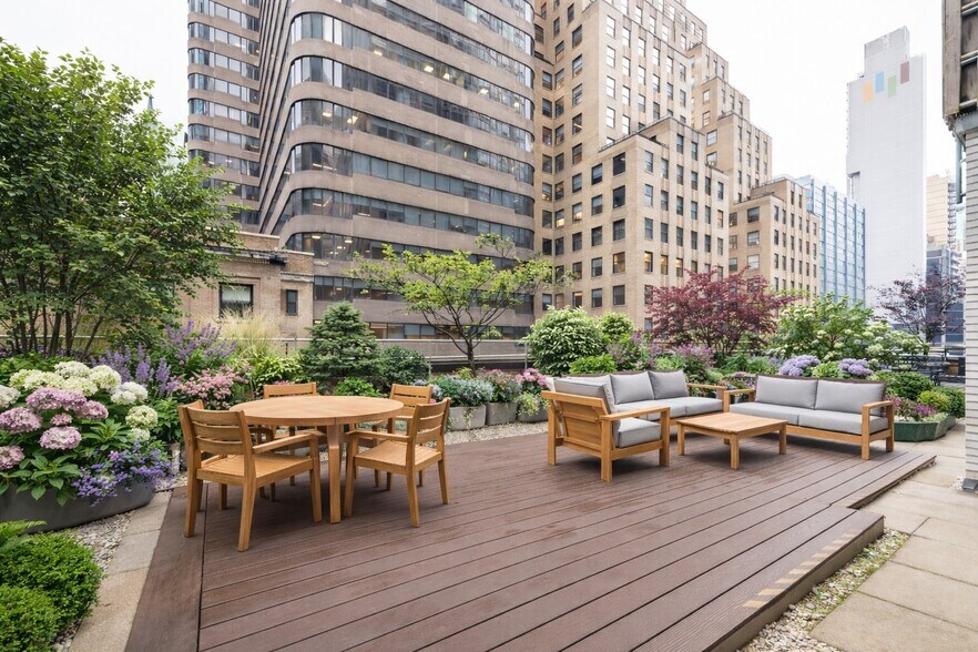 More Photos Of 144 E 44th St, New York Loft Creative Space For Lease