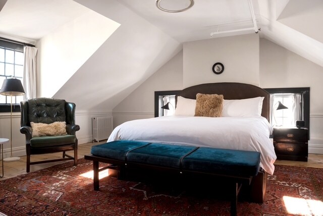 More Photos Of 3805 Main St, Stone Ridge Hotel For Sale