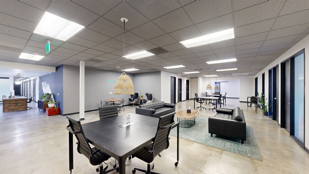 More Photos Of 2292 Faraday Ave, Carlsbad Research And Development For Sale