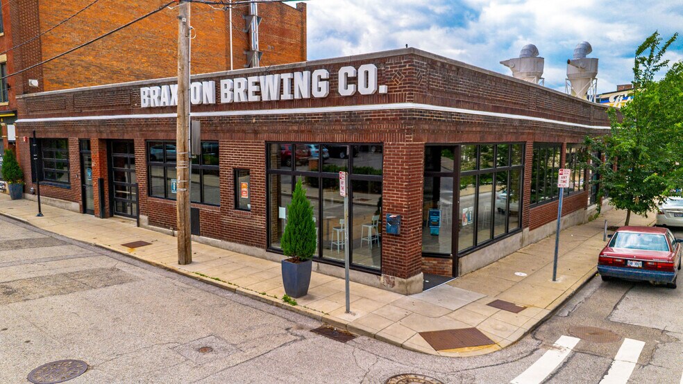 More Photos Of 331 E 13th St, Cincinnati Bar For Sale