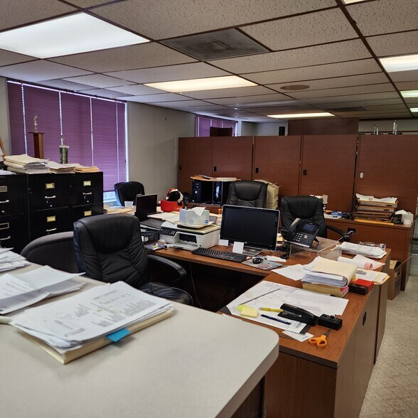 More Photos Of 2671 Sheridan Rd, Zion Apartments For Lease