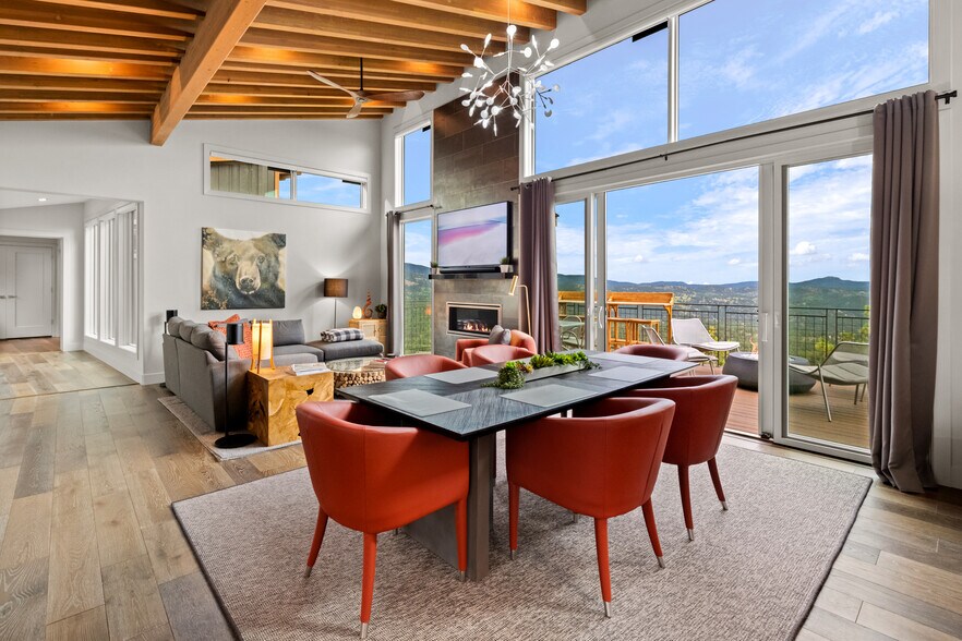 More Photos Of 893 Dick Mountain Drive, Bailey Specialty For Sale