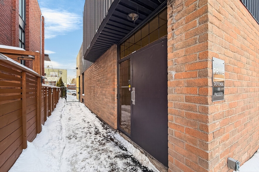 More Photos Of 1558 Rue Viel, Montréal Office For Sale