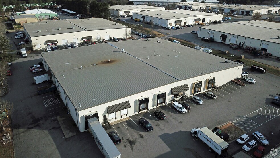 More Photos Of 3208 Spottswood St, Raleigh Warehouse For Lease