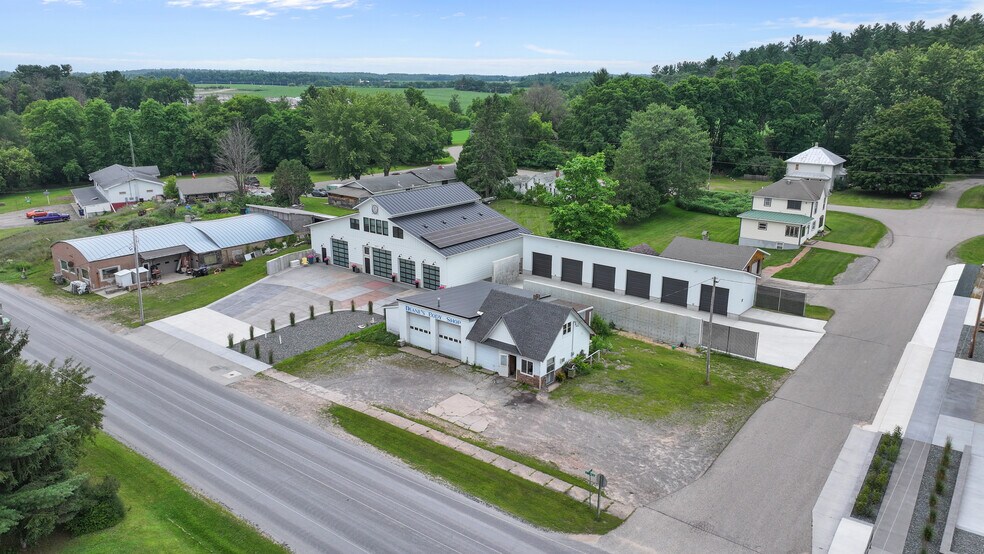 More Photos Of 3025 County Road Q, Nelsonville Specialty For Sale