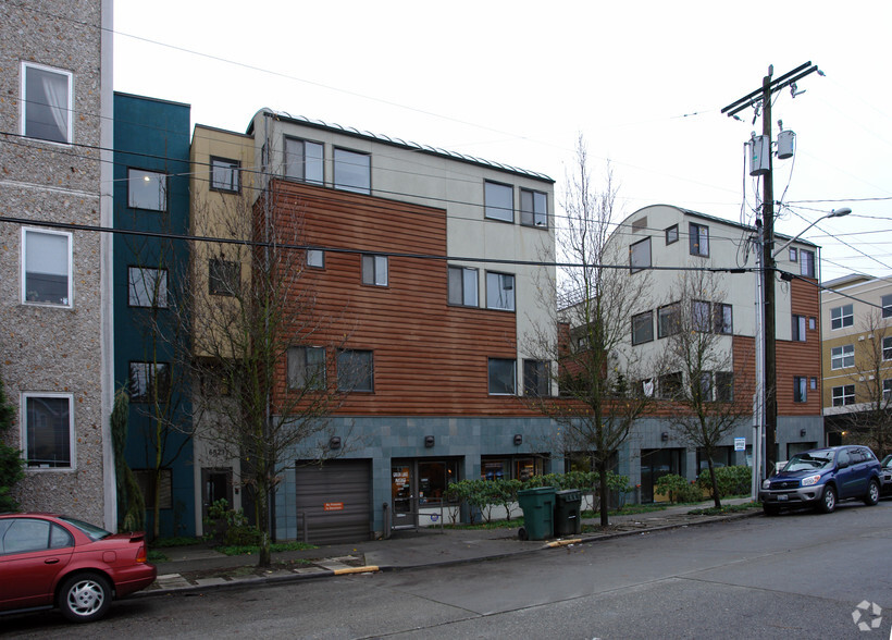 Primary Photo Of 6823-6827 Oswego Pl, Seattle Storefront Retail Residential For Lease