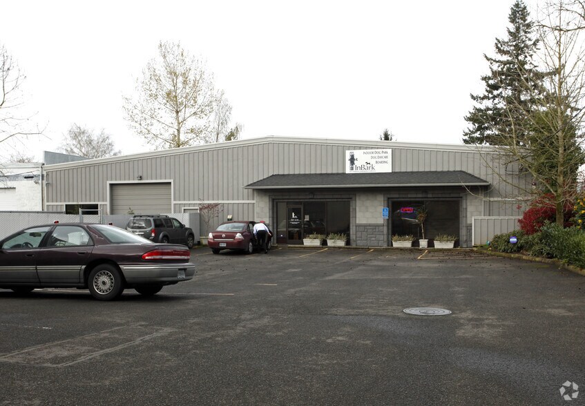 More Photos Of 14865 SW 72nd Ave, Tigard Warehouse For Lease