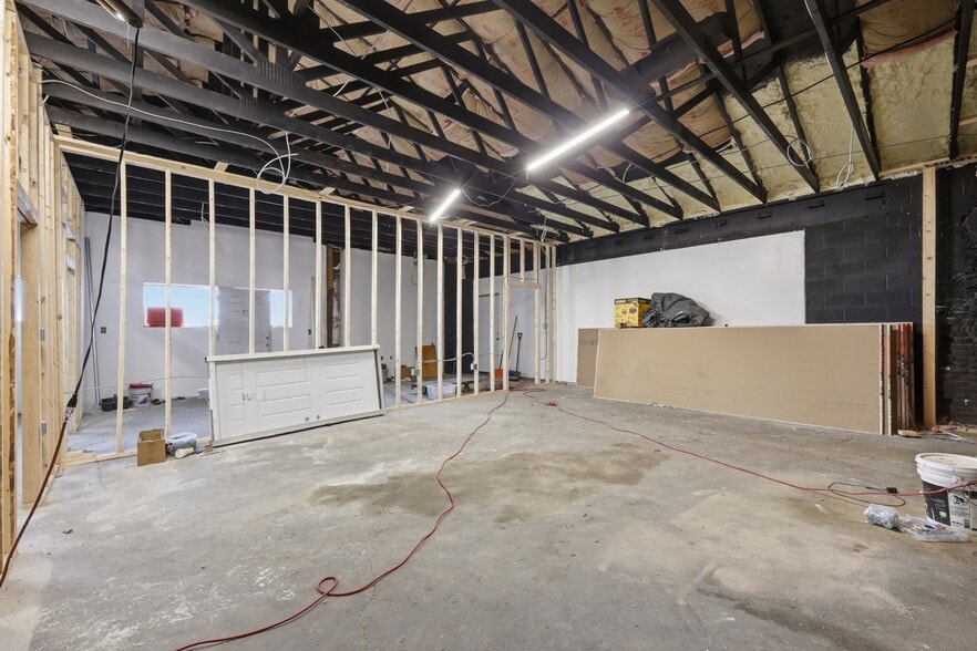 More Photos Of 688 E Eagle St, Buffalo Warehouse For Sale