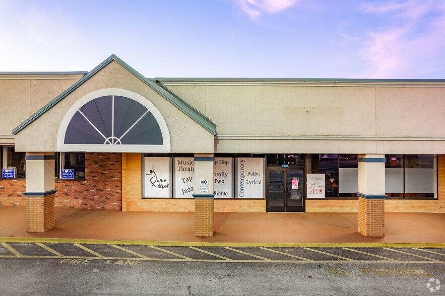 More Photos Of 2700-2738 W Old Highway 441, Mount Dora Unknown For Lease