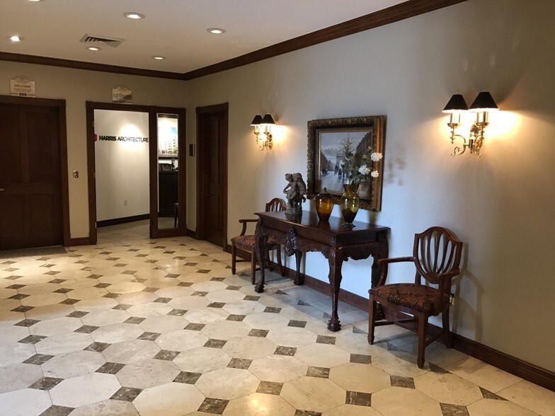 More Photos Of 3520 N University Ave, Provo Office For Sale