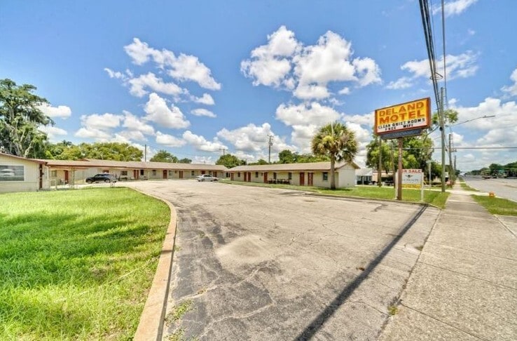 Primary Photo Of 1340 N Woodland Blvd, Deland Hotel For Sale