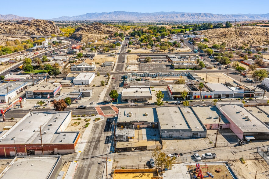 More Photos Of 15586 7th St, Victorville Storefront For Sale